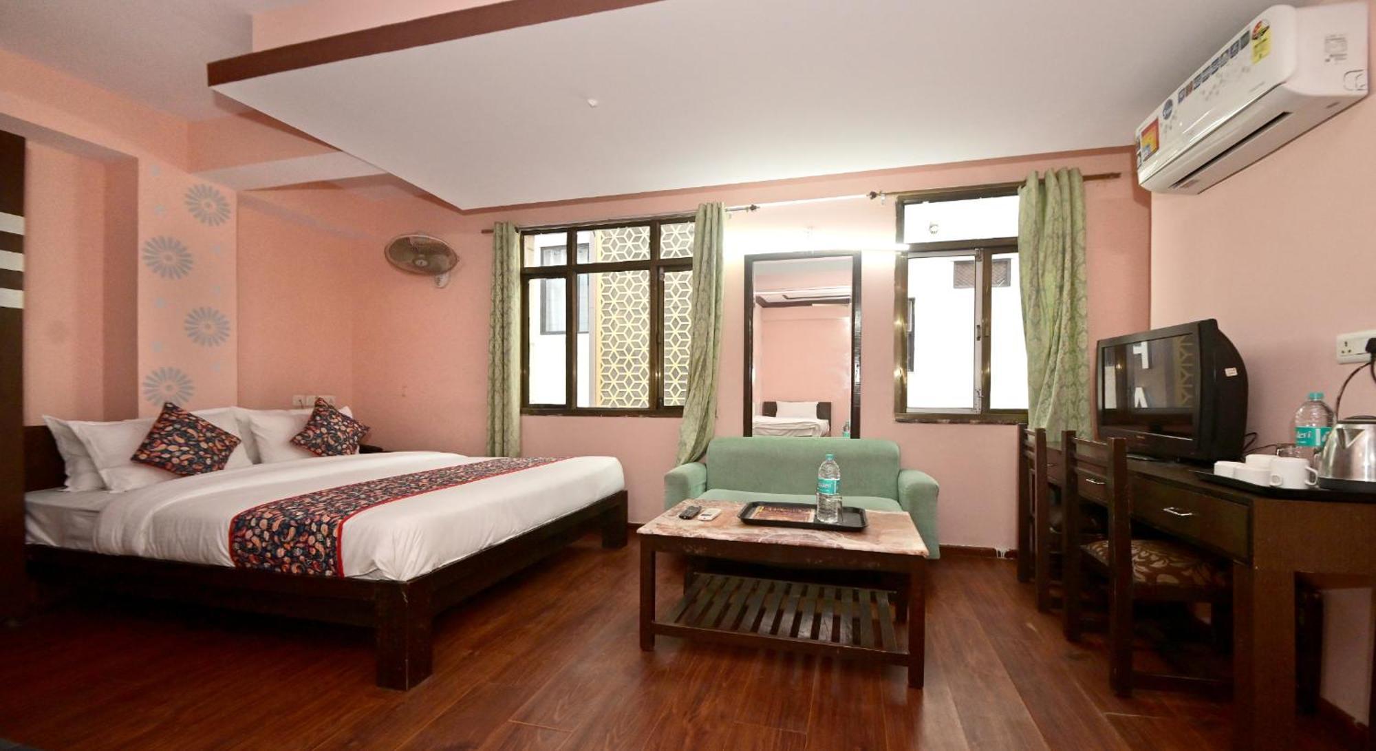 Hotel Laxmi Villa Palace-Near Jaipur Railway Station Εξωτερικό φωτογραφία