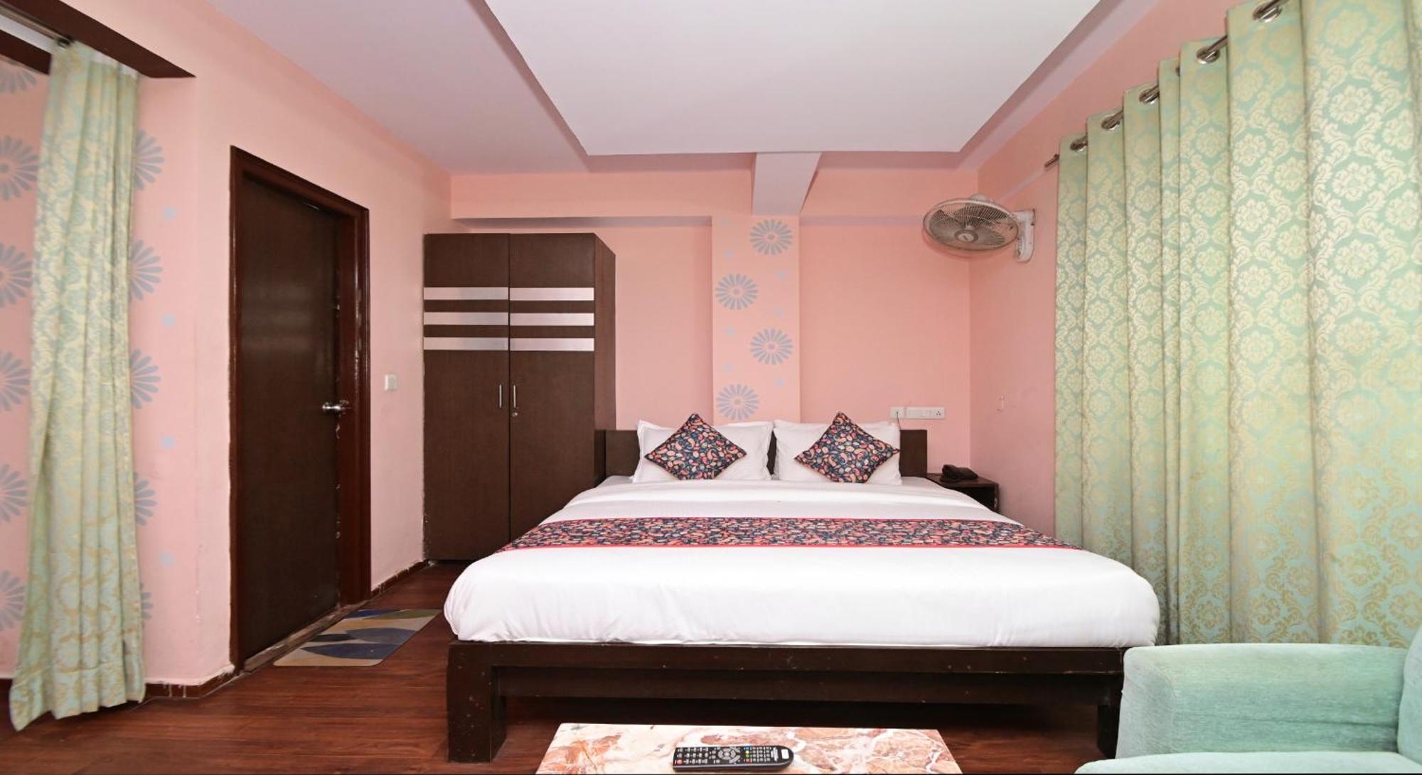 Hotel Laxmi Villa Palace-Near Jaipur Railway Station Εξωτερικό φωτογραφία