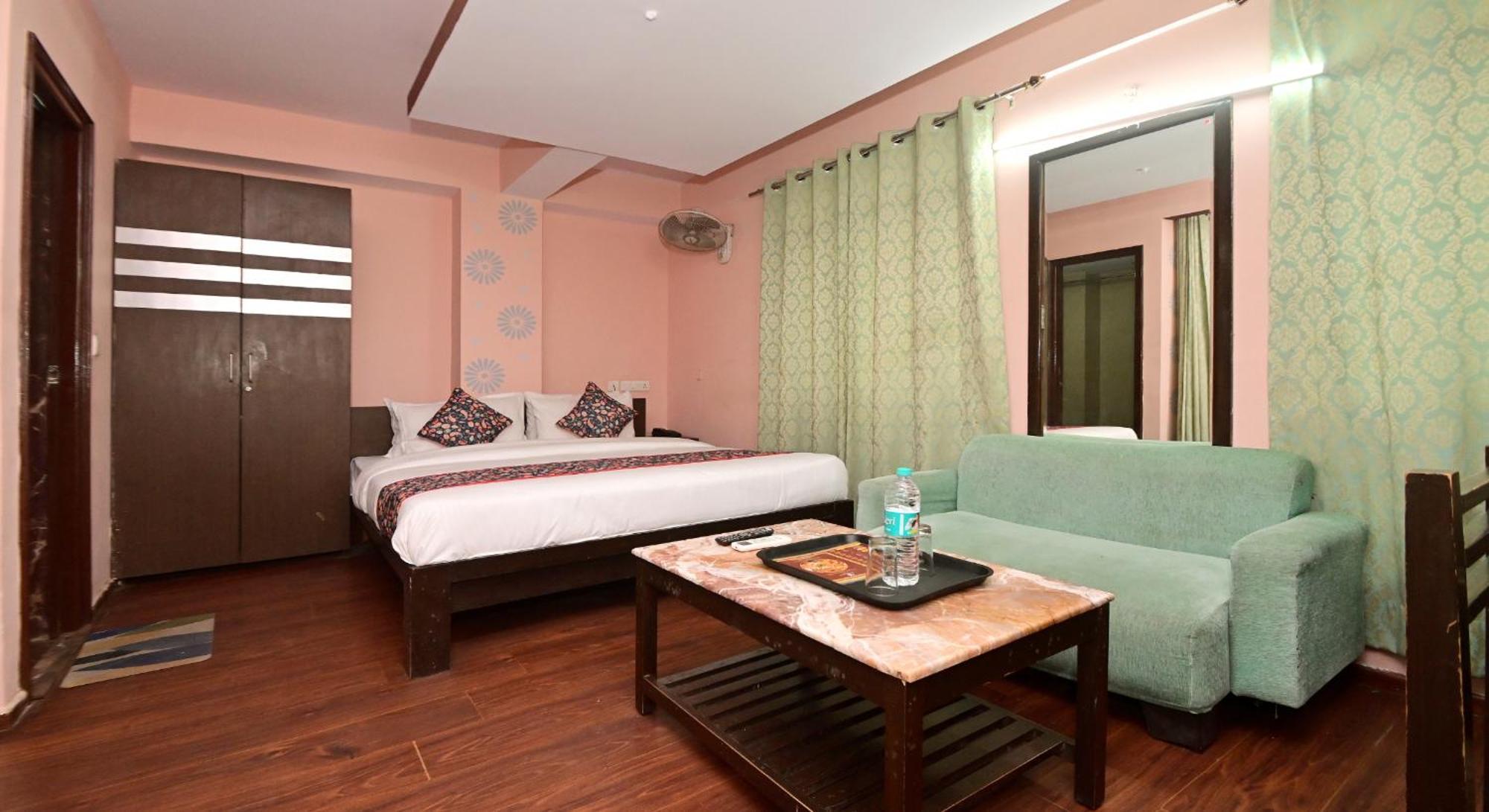 Hotel Laxmi Villa Palace-Near Jaipur Railway Station Εξωτερικό φωτογραφία